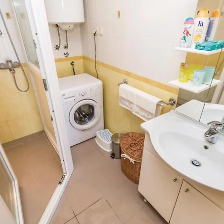 Beautiful In With Kitchen